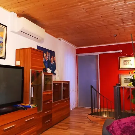 Ferienwohnung Kunstler Karlo Apartamento *
